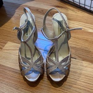 STEVE MADDEN pink rhinestone pumps